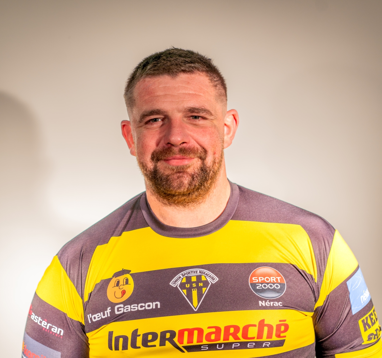 "C'EST UN VRAI BON GARS" L'USN AU SOUTIEN DE SON JOUEUR