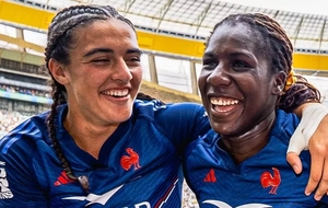 AËLIG AU SEVEN A SINGAPOUR