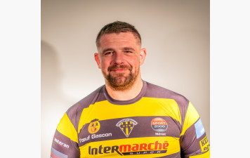 &quot;C'EST UN VRAI BON GARS&quot; L'USN AU SOUTIEN DE SON JOUEUR